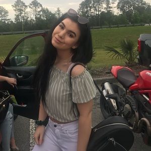 Meet your Posher, Tori